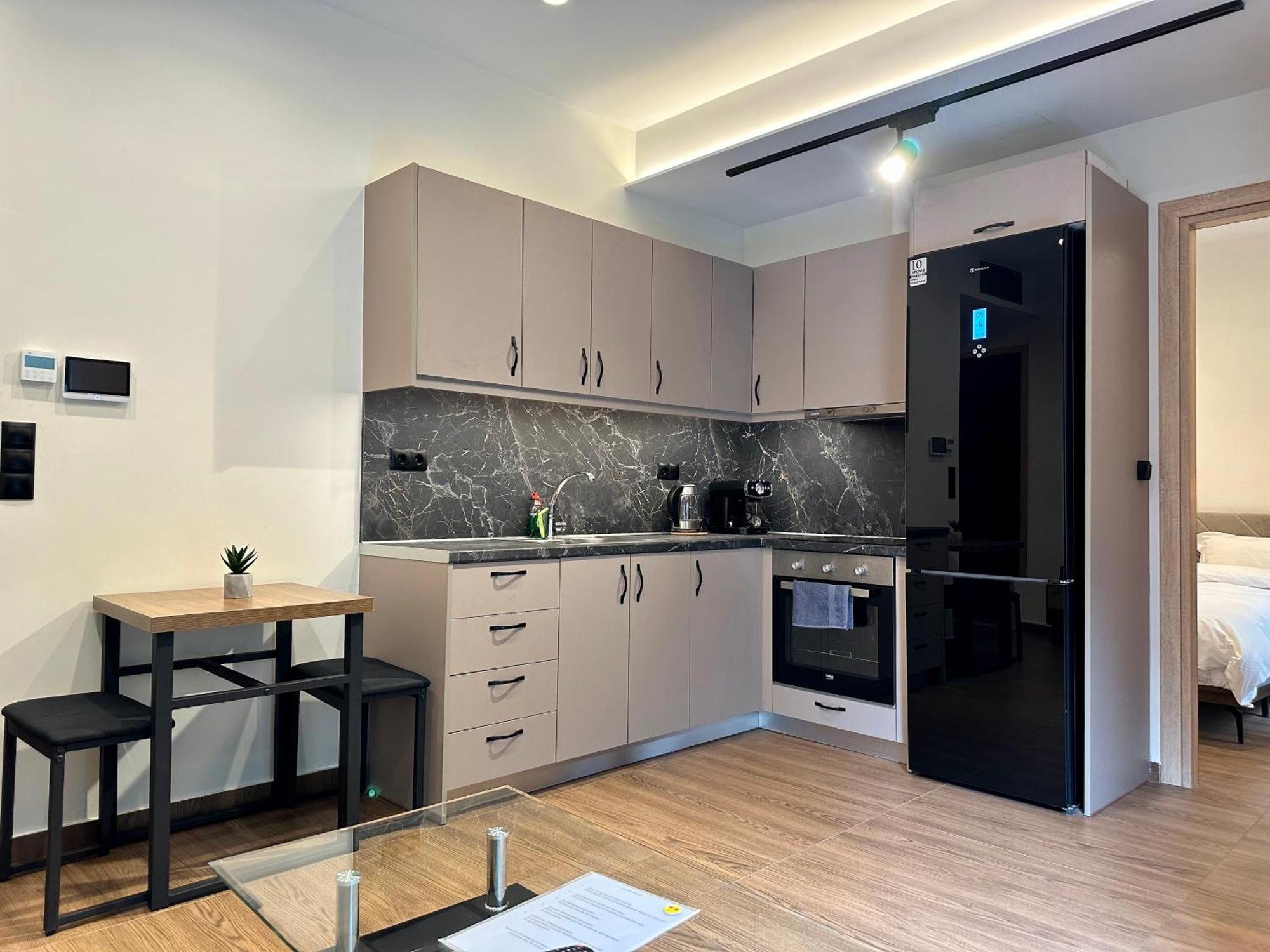 T&T Luxury Apartments - Rooftop Jacuzzi Αθήνα Εξωτερικό φωτογραφία